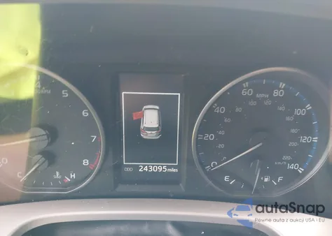 2017 Toyota Rav4 Le z USA, uszkodzony, nr VIN JTMZFREV2HJ701661